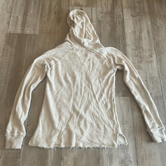 Women’s Billabong Hoodie - Picture 5 of 10